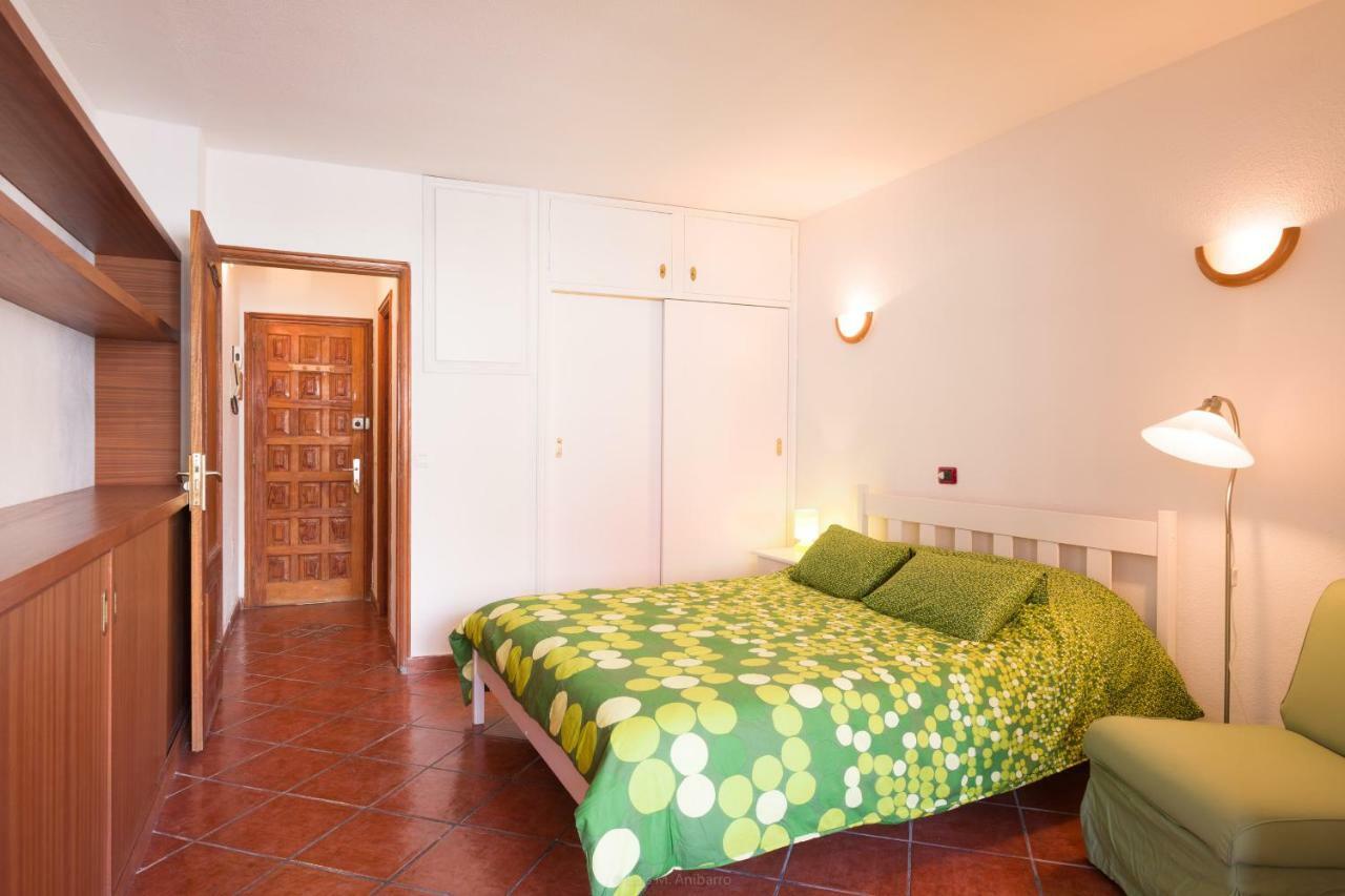 Sunny Studio Flat Apartment ลอส กริสเตียนอส ภายนอก รูปภาพ